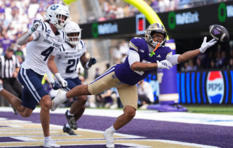No. 19 Washington struggles in 16-14 victory over Utah State